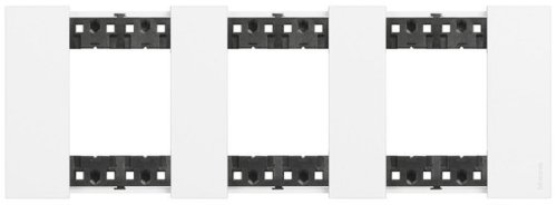 Рамка универсальная Legrand BTicino Living Now 3-м. 6 мод. белый фото Рамка универсальная Legrand BTicino Living Now 3-м. 6 мод. белый картинка